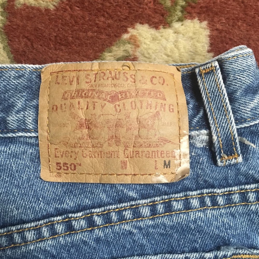 Vintage Levi’s 550 jeans - Picture 2 of 8